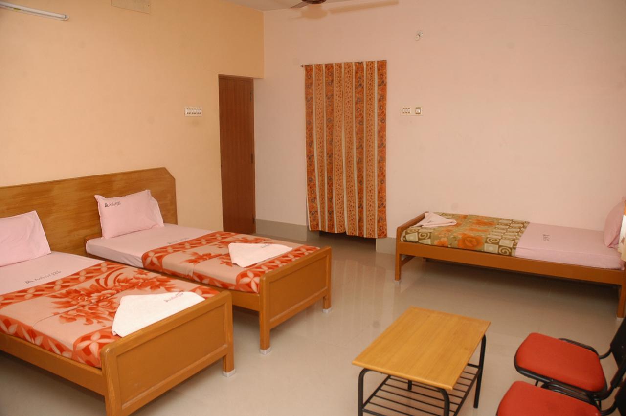 Hotel Athityaa 库姆巴科纳姆 外观 照片