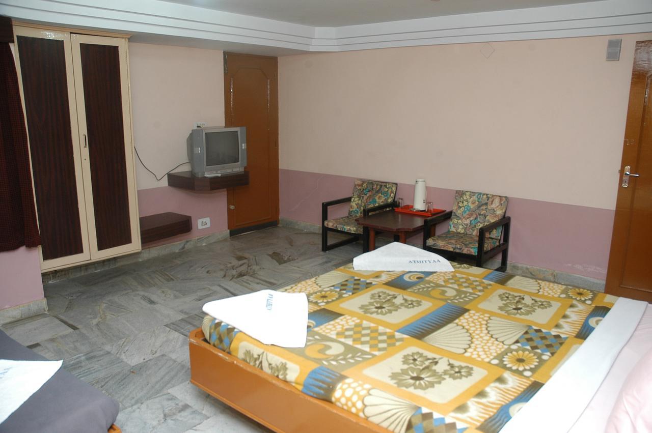 Hotel Athityaa 库姆巴科纳姆 外观 照片